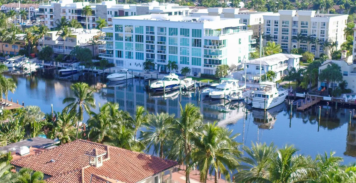 Building Photo - 45 Hendricks Isle #301