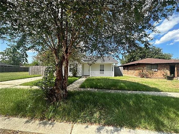 2nd image of 2324 River Queen Dr