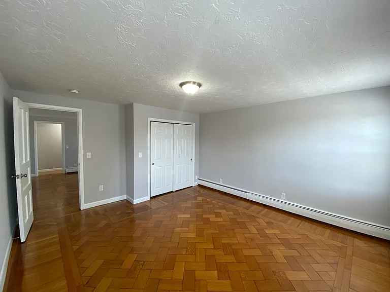 33 Chestnut St — Photo 8