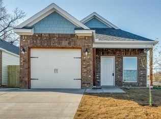 648 River Garden Dr, Fort Worth, TX 76114