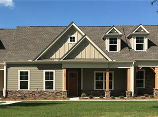 112 Arrowridge Dr, Waleska, GA 30183