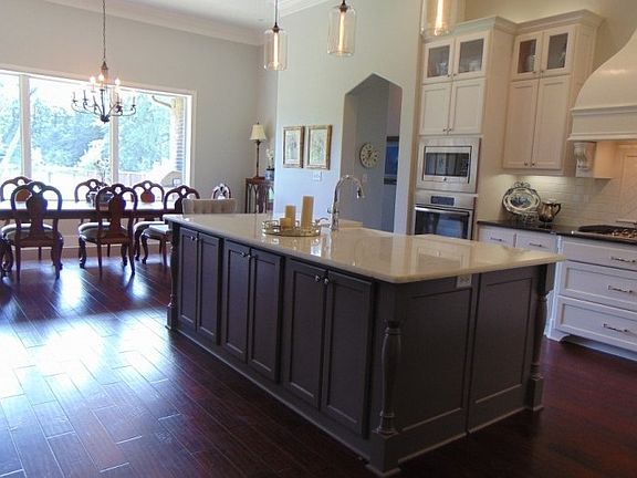 3rd image of 185 Rockrose Dr