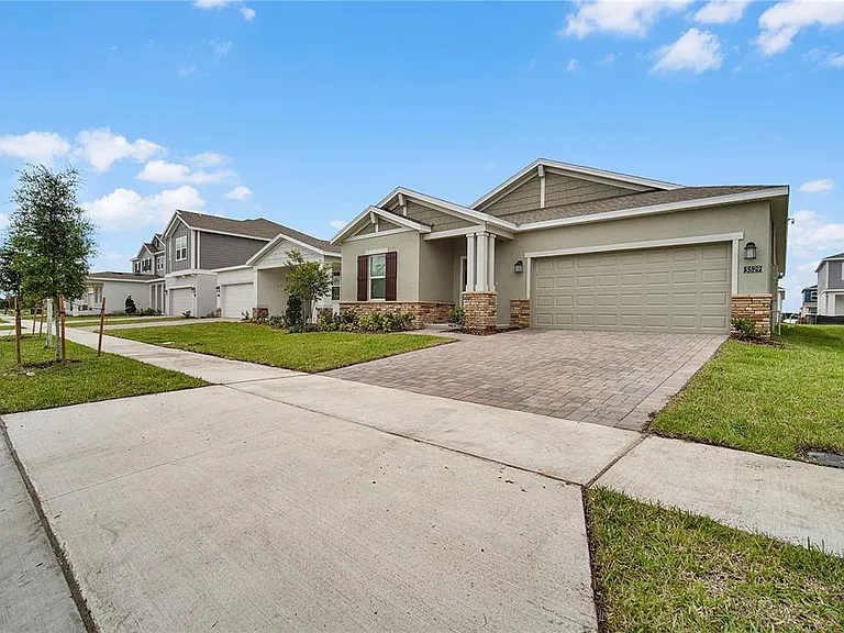 5529 Nina Way — Photo 3