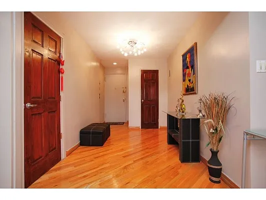 Sold by Keller Williams Realty Empire | media 32