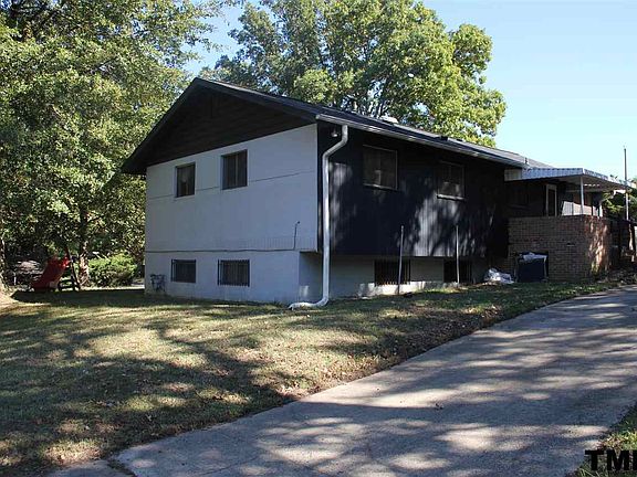 3rd image of 1102 Willowdale Dr