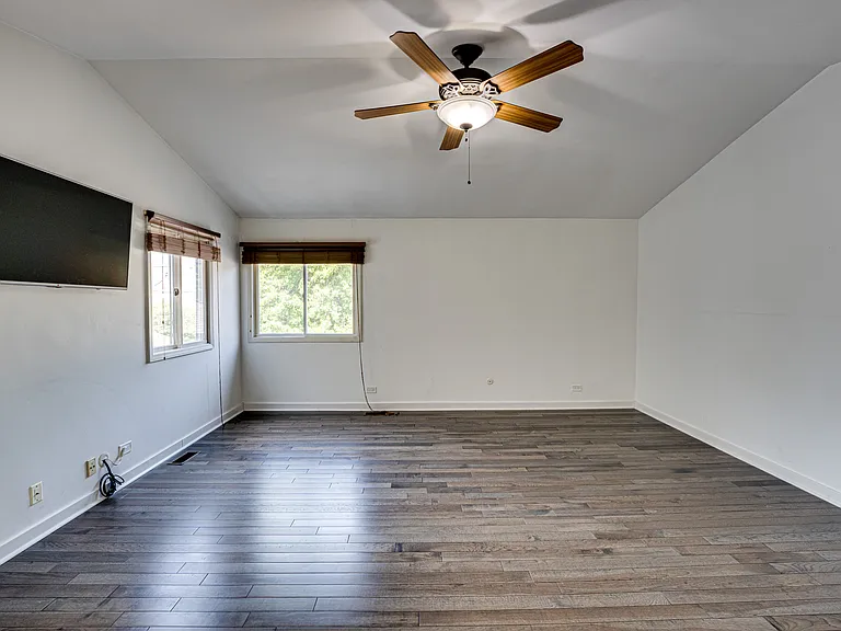 1633 Hilton Head Dr — Photo 18