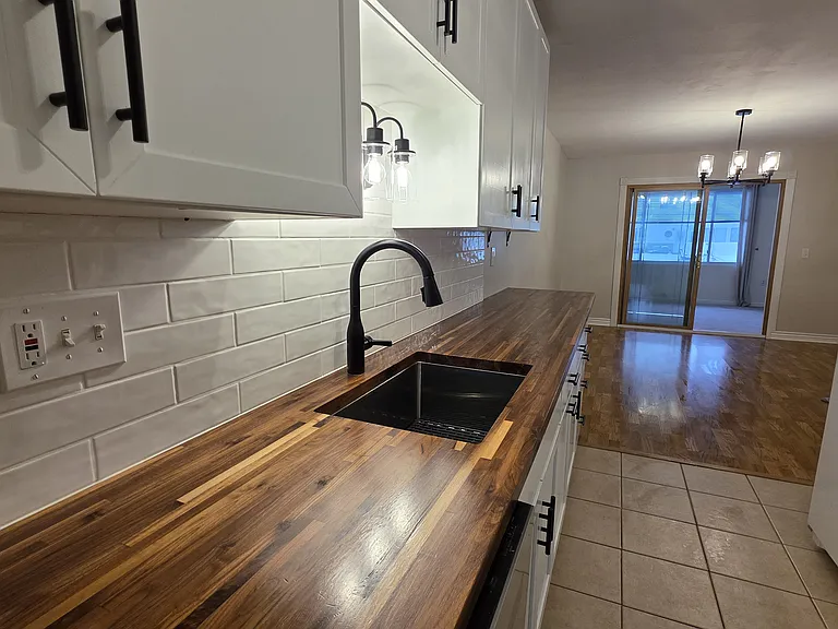 25400 Country Club Blvd #2 — Photo 1