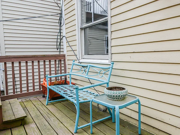 546 E 8th St #1 — Photo 19