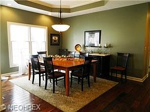 5th image of 4304 Huntington Woods