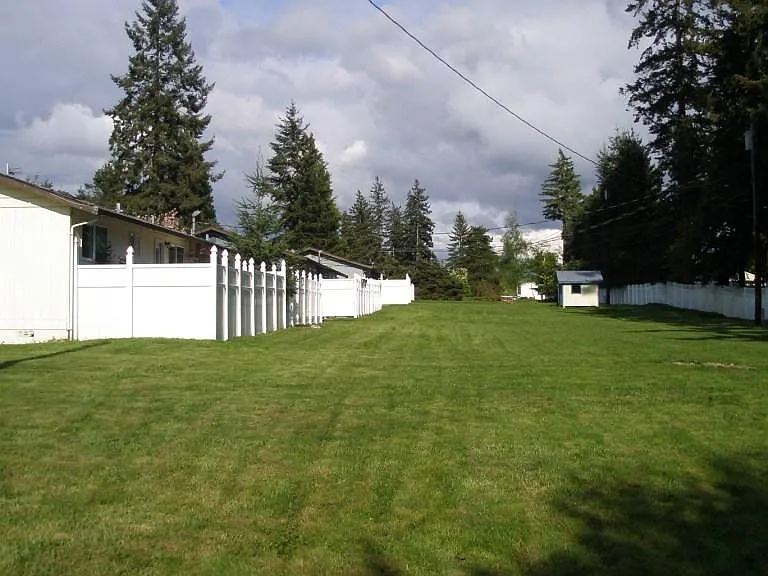 Shared Yard