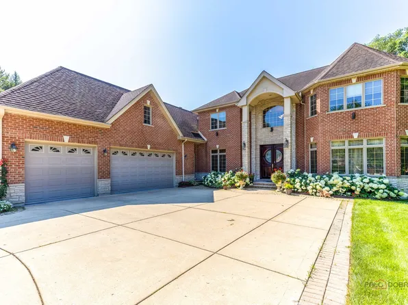 3445 Pynsky Rd, Glenview, IL 60026