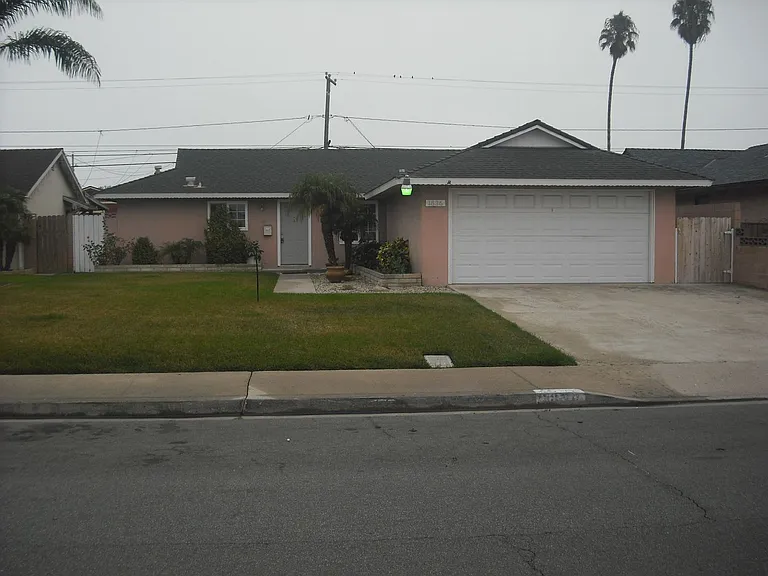 1836 N 7th Pl — Photo 8