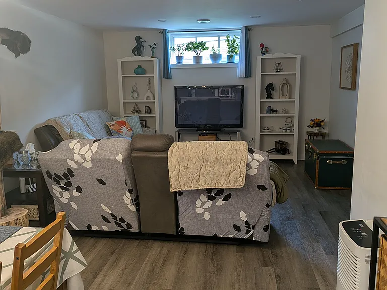 348 Sterling Ave #B — Photo 7