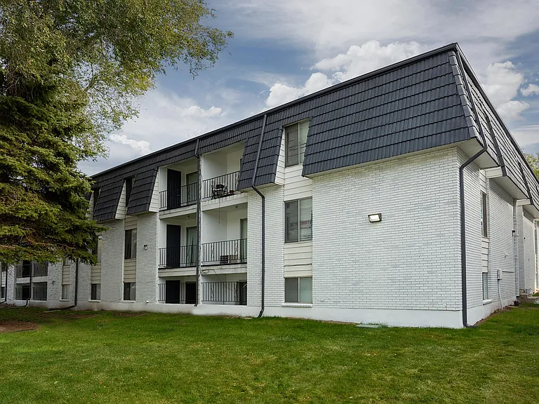 Mt. Aire Apartments — Photo 24