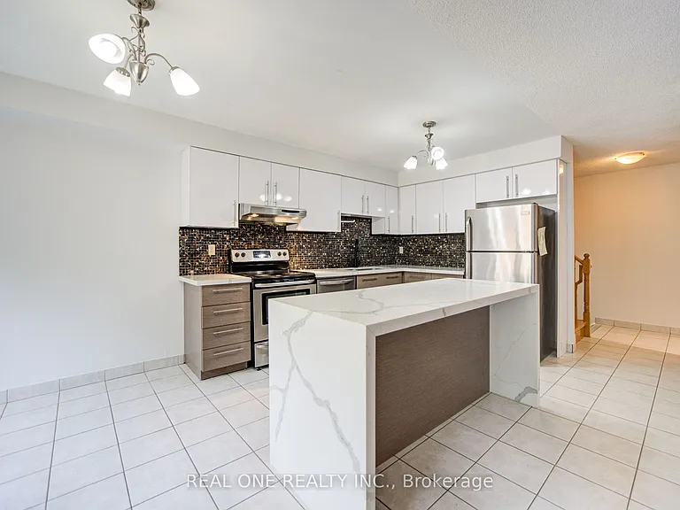 2593 Addingham Cres — Photo 8