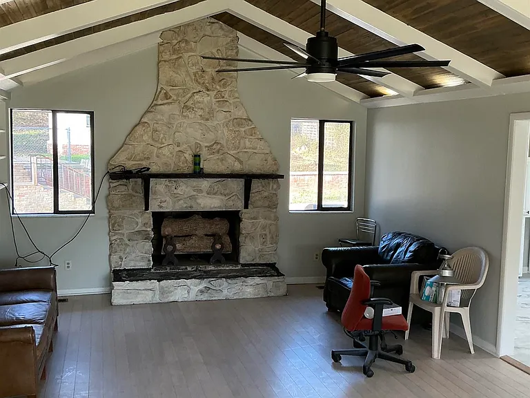4866 Overton Rd — Photo 24
