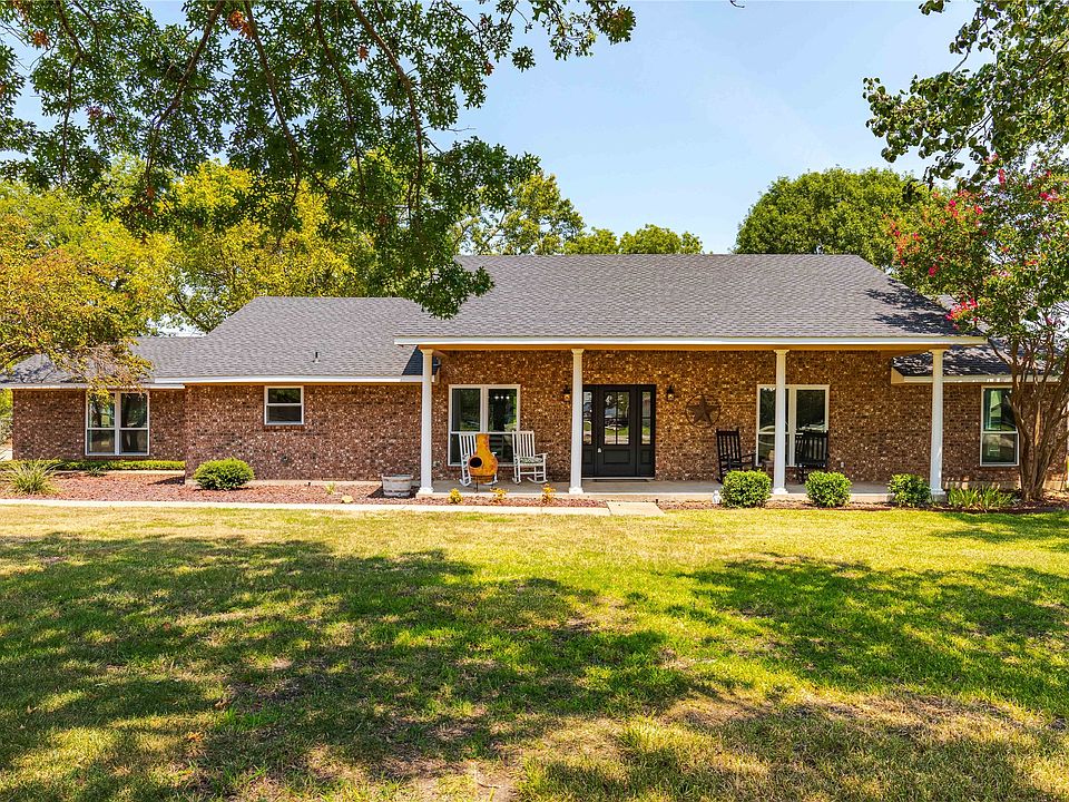 1st image of 841 Zion Hill Cir