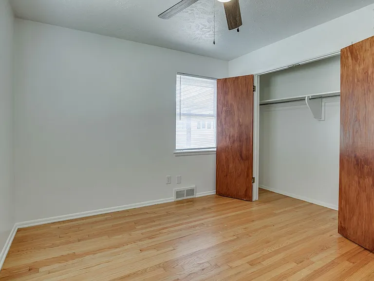 3516 Mount Pleasant Dr — Photo 38