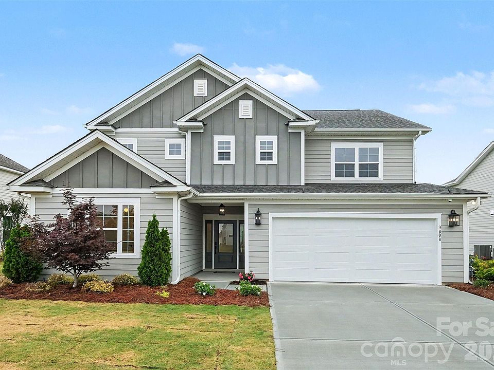 1st image of 3808 Dahlia Dr