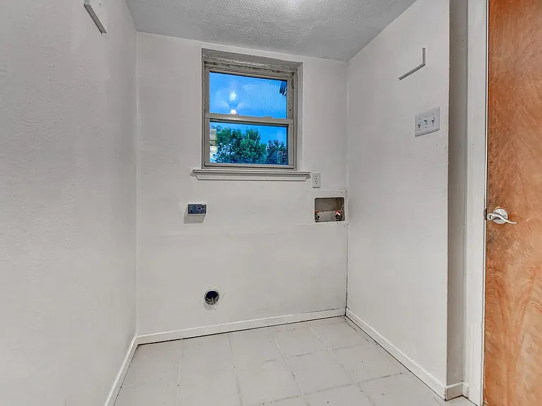 1619 Marquette Dr — Photo 13