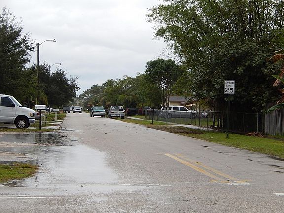 5th image of 340 Walker Ave