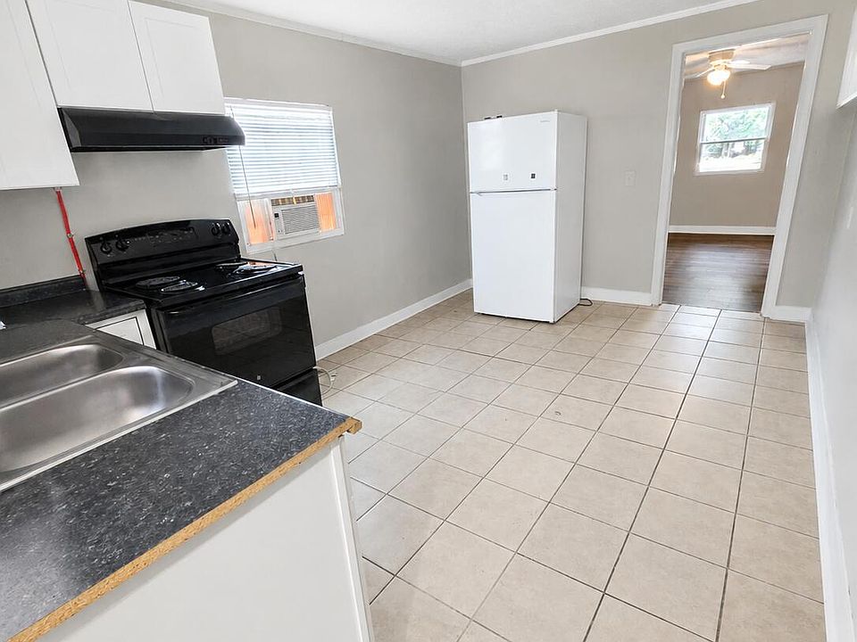 1st image of 1940 Haynie Dr APT 2