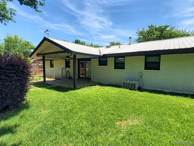 860 Greg Dr — Photo 9