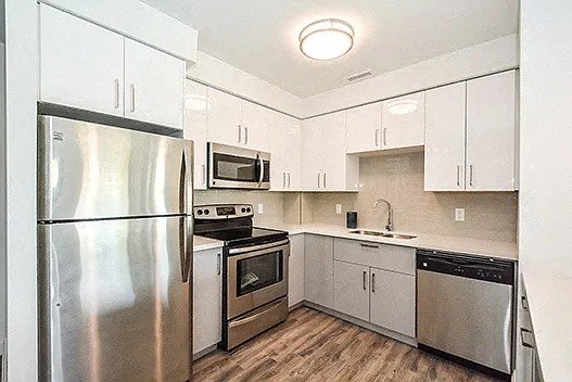460 A Belmont Ave W #At 460b — Photo 16