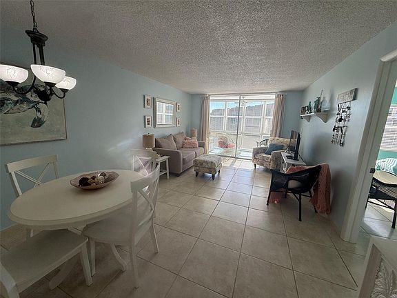 3rd image of 2761 N Pine Island Road #204