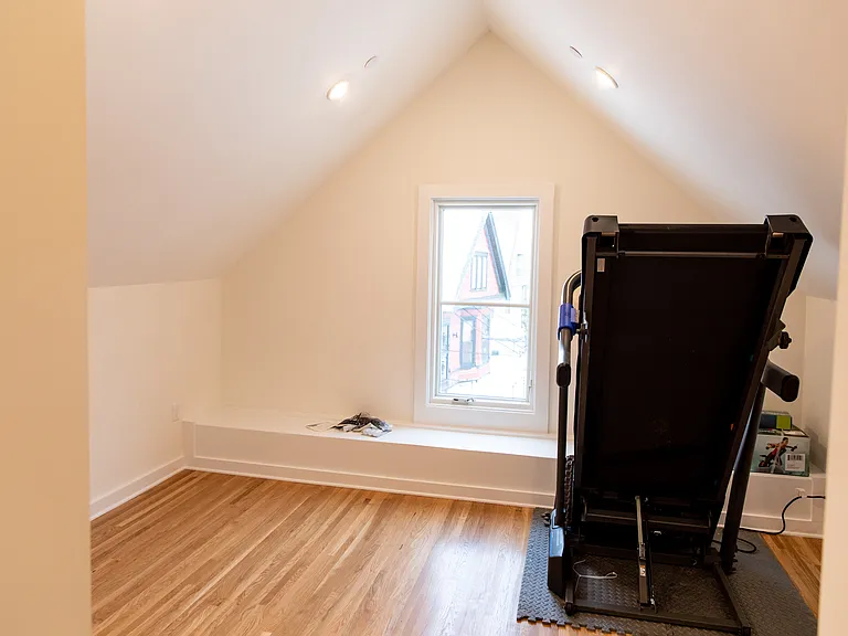 569 Linwood Ave #2 — Photo 29