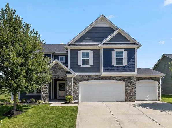 15973 Trestle Dr, Westfield, IN 46074