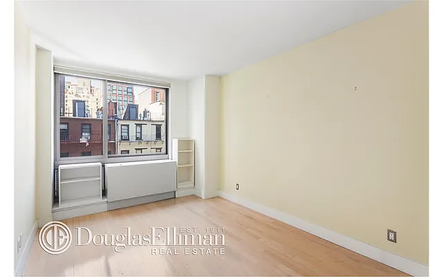 Rented by Douglas Elliman | media 26