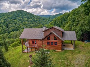 222 Woodbridge Rd, Franklin, NC 28734