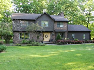 1560 Taylor Ridge Ct, Erie, PA 16505