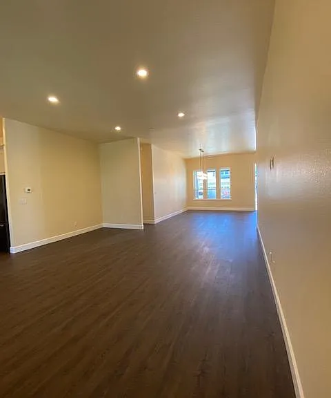 687 Jean Marie Dr — Photo 13