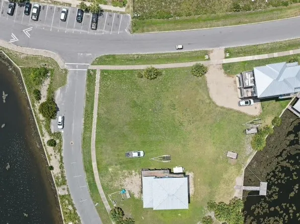 Dockside Dr, Crawfordville, FL 32327