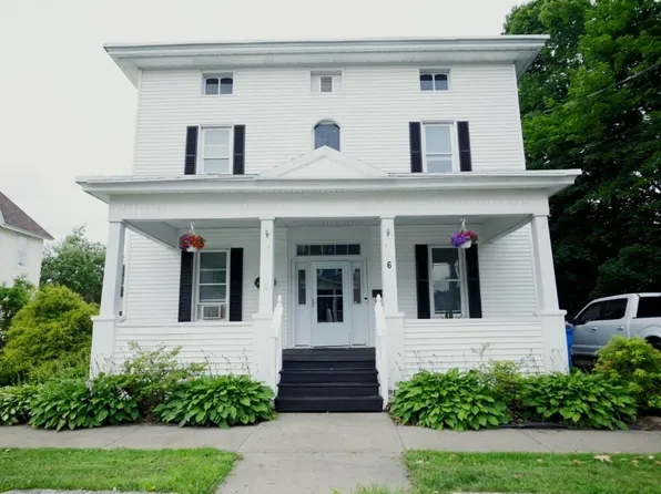 6 E Montgomery Street, Johnstown, NY 12095