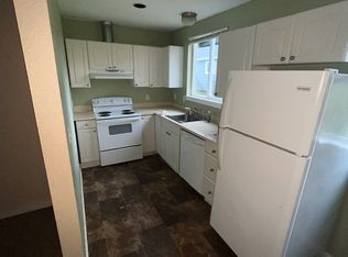 220 W 4th St #1, Aberdeen, WA 98520