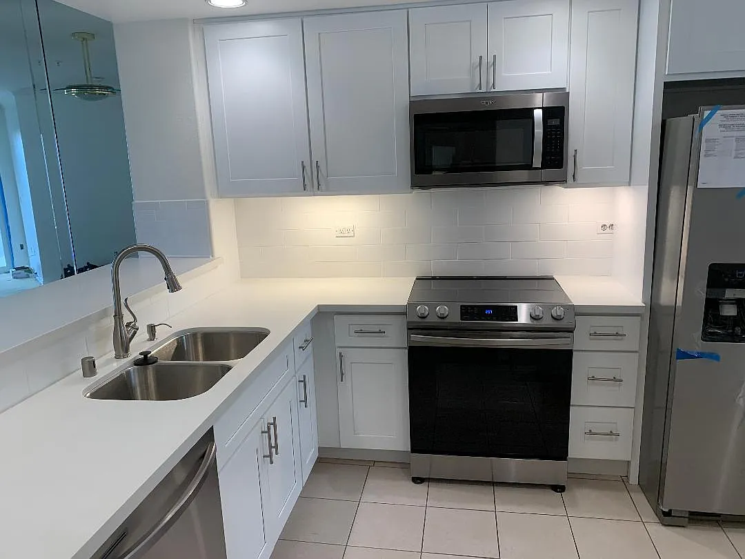 2 bed, 1261 sqft, $3,300 — Photo 3
