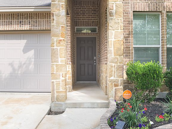 2nd image of 8726 Dove Oak Ln