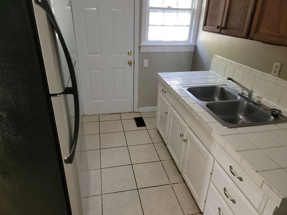 2nd image of 4423 Bryan Ave