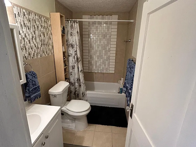 2441 Medary Ave — Photo 16
