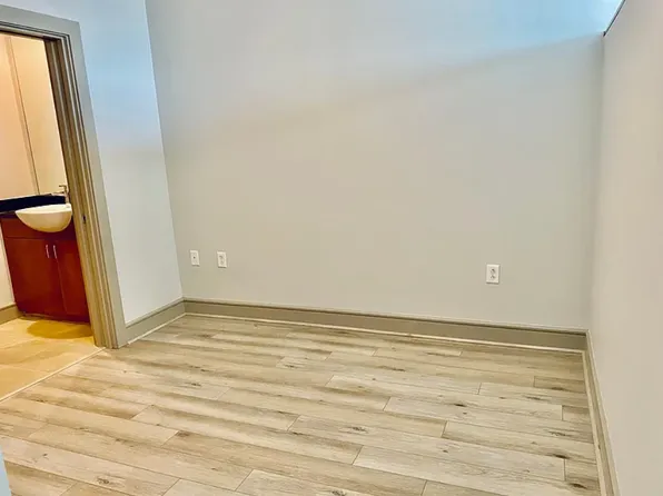 333 W Trade St Unit 1908, Charlotte, NC 28202
