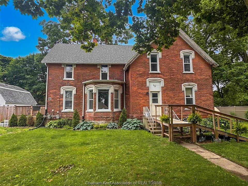 1st image of 17 Jane St #15