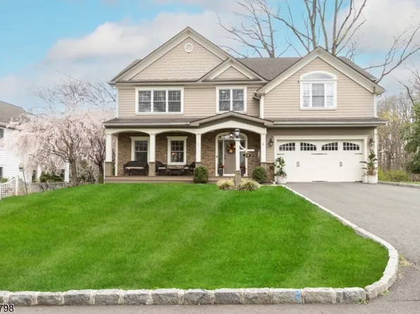 29 Sunnywood Dr, Westfield Town, NJ 07090