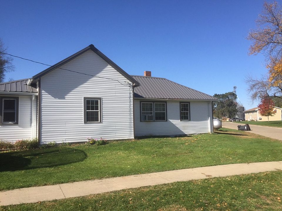 2nd image of 521 6th St