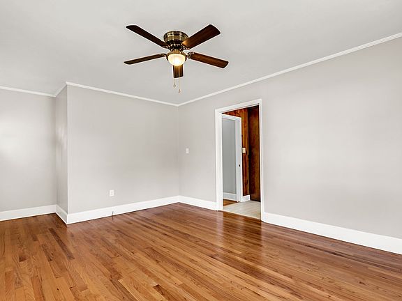 5th image of 906 Park St