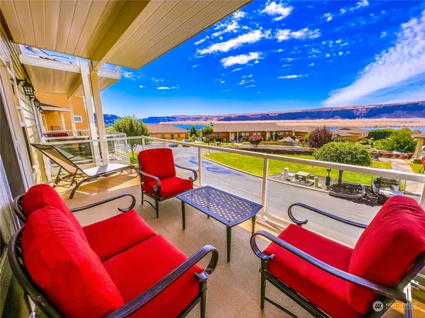 9211 Red Cliff Drive NW #B51, Quincy, WA 98848