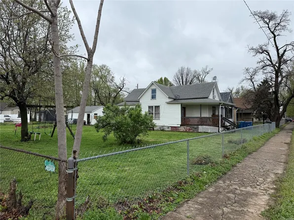 2205 Missouri Ave, Granite City, IL 62040