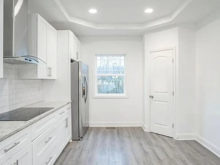 722 Rose Palm Ln — Photo 17